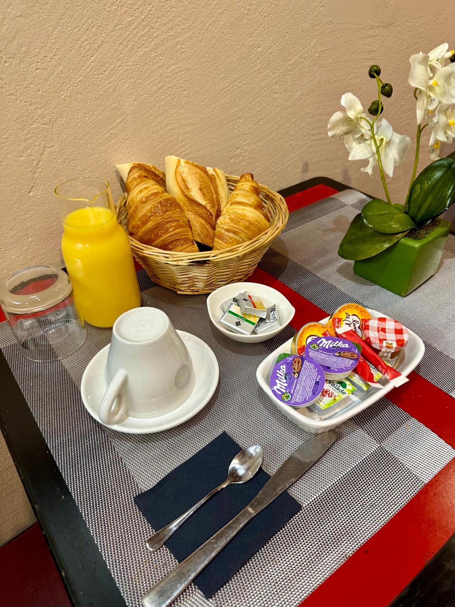Hotel Victor Hugo Clamart Dış mekan fotoğraf
